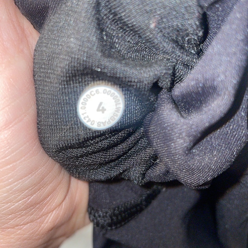 Lululemon 4 - Picture 6 of 6